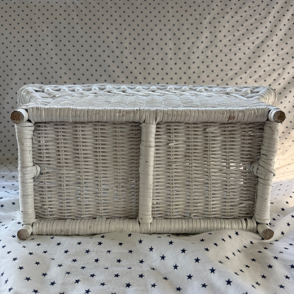Vintage Wicker White Arched Magazine Holder / Rack w/ Wooden Beaded Detail - Picture 11 of 17
